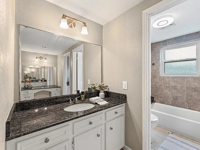 427 Whitecap Dr — Photo 20