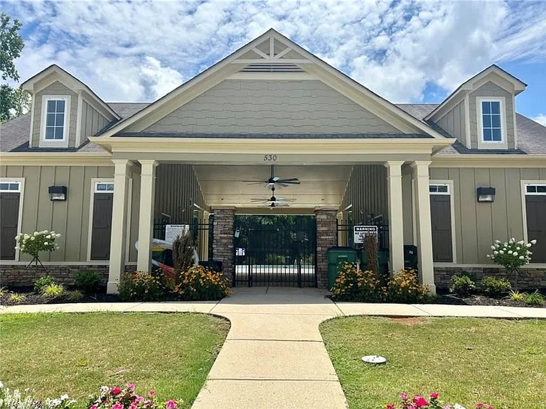 220 Stone Park Dr — Photo 30