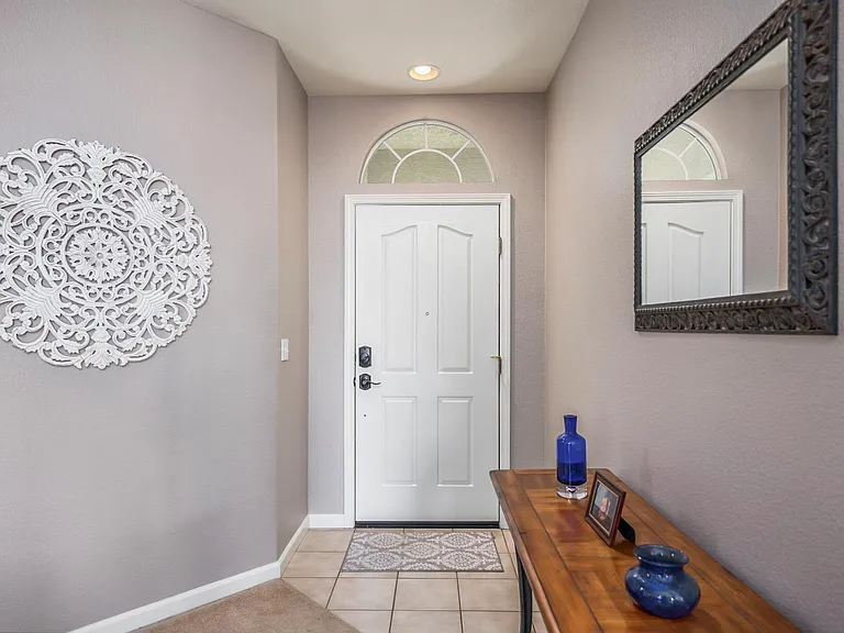 2838 Floradale Way — Photo 2