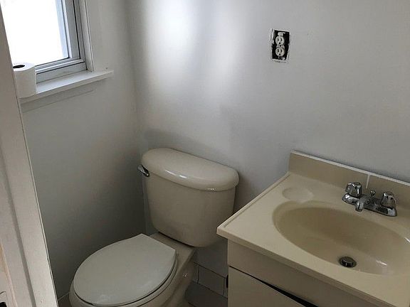 5th image of 56 Dare Ct
