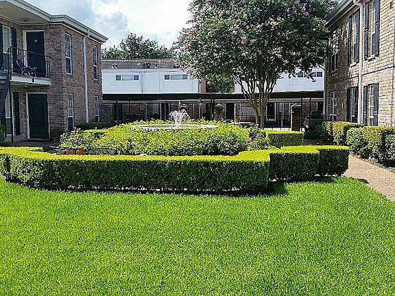 2nd image of 6410 Del Monte Dr APT 120