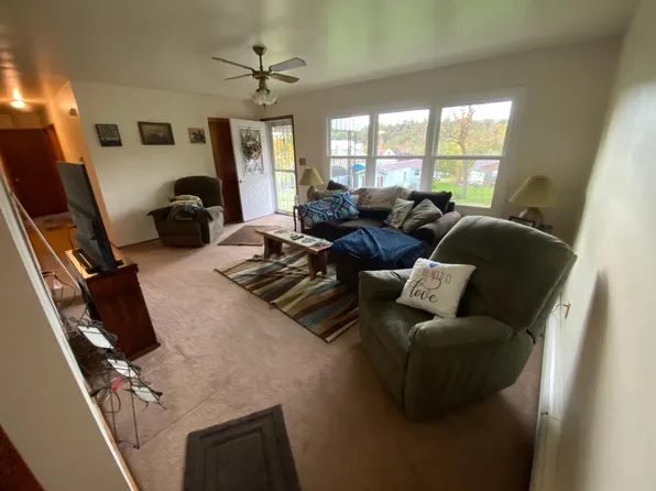 (undisclosed Address), Lewistown, PA 17044
