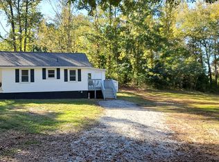 20 Pickett Rd, Taylors, SC 29687