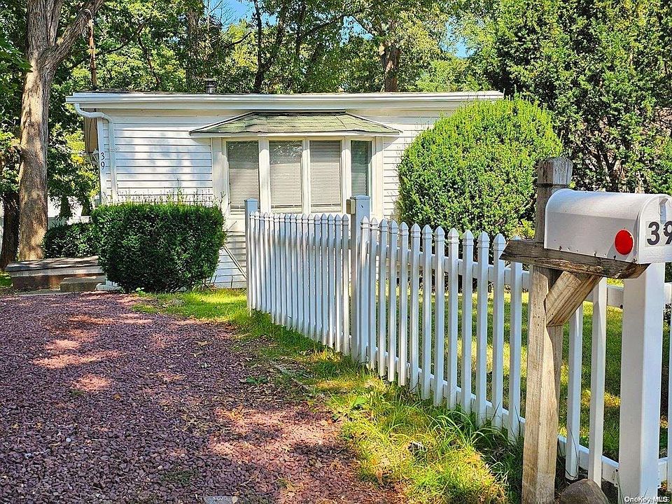 1st image of 39 Oceanview Avenue