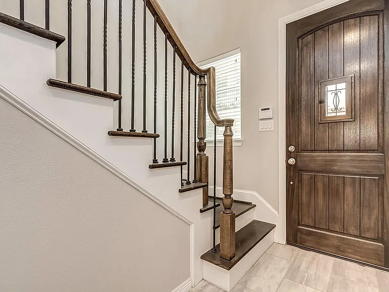 1615 Shearn St — Photo 4
