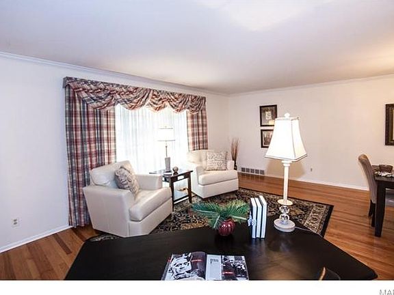 4th image of 9121 Saddlebrook Dr
