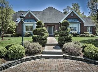 113 Kettle Hole Rd, Bolton, MA 01740