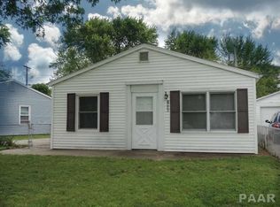 1606 Koch St, Pekin, IL