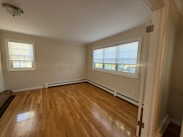 80A S Maple Ave — Photo 2