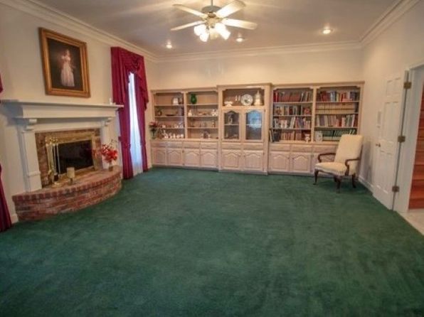 1495 Us Highway 259 S, De Kalb, TX 75559
