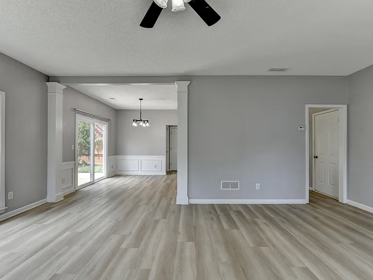 6125 Pattingham Dr — Photo 8