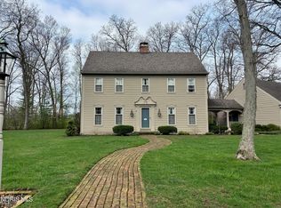 77 Back Bay Rd, Bowling Green, OH 43402