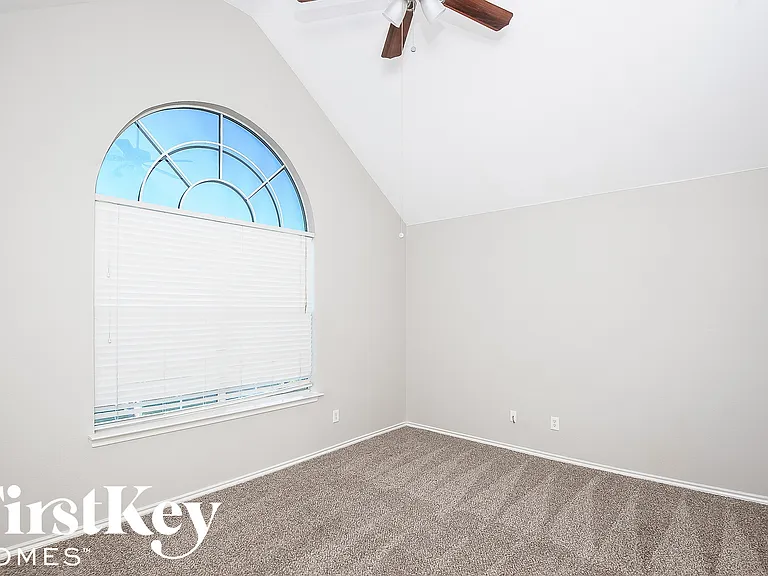 4228 Canyon Trl — Photo 11