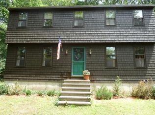 35 Trout Brook Rd, Dracut, MA 01826
