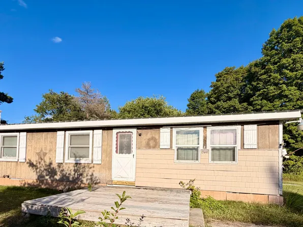 4602 S County Road 403, Newberry, MI 49868