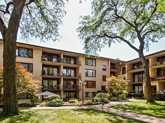 3rd image of 1025 Washington Blvd #3B