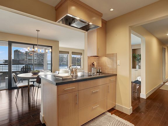 4th image of 2330 43rd Ave E APT 206B