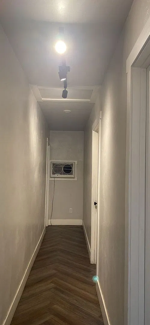 715 S Laguna — Photo 4