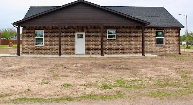 1st image of 409 N Bois D Arc St