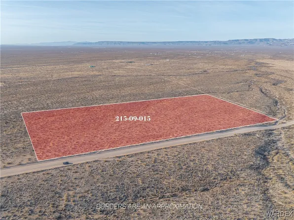 000 Aquarius Drive, Golden Valley, AZ 86413