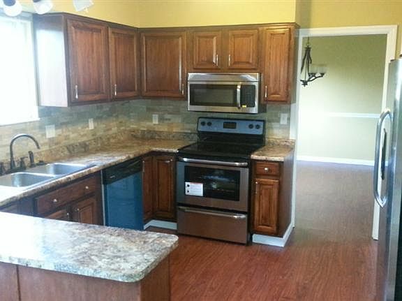 2nd image of 8540 Shenstone Dr