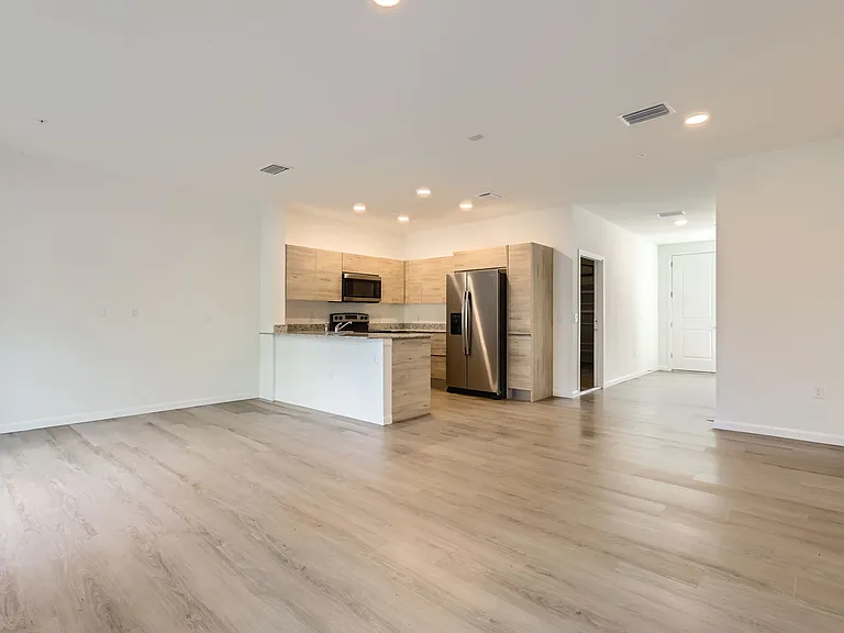 1217 Southstation Pl #502 — Photo 3