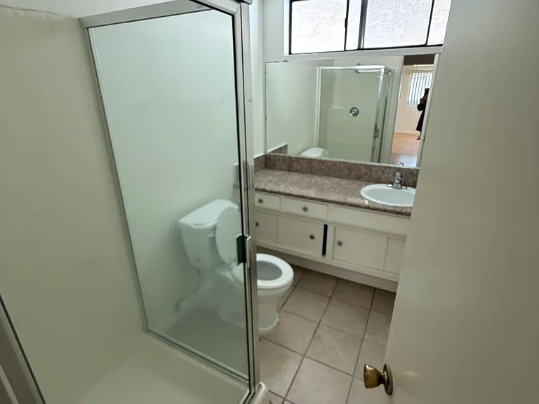 14327 Dickens St — Photo 4