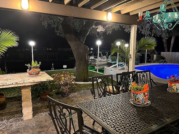 3rd image of 2313 Harbor Dr