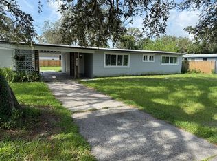 437 S Riverhills Dr, Temple Terrace, FL 33617