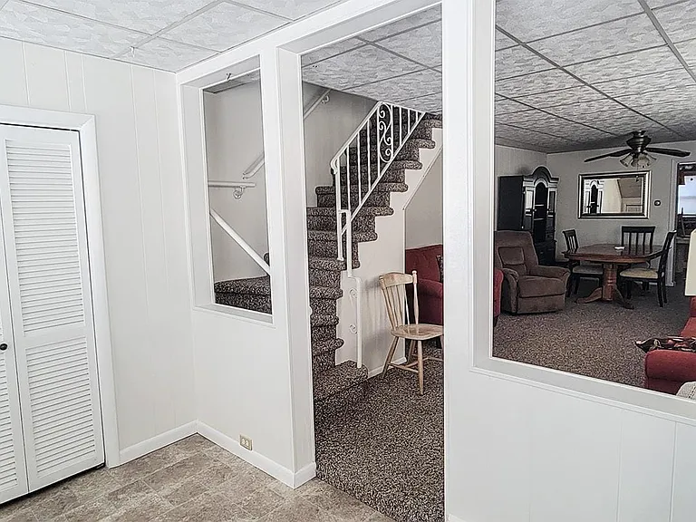 568 N Trenton Ave #A — Photo 3