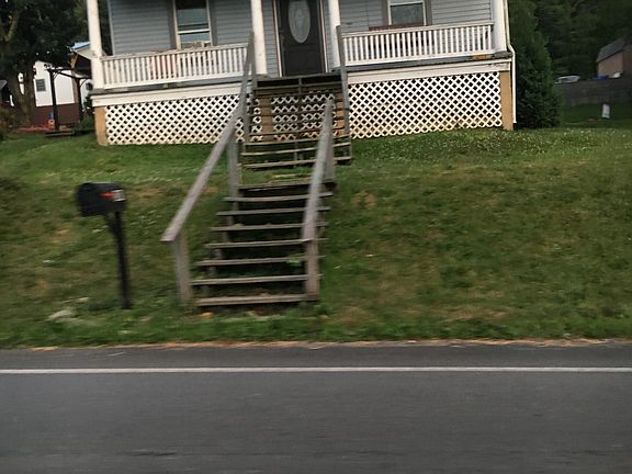 5th image of 308 S Carlisle St