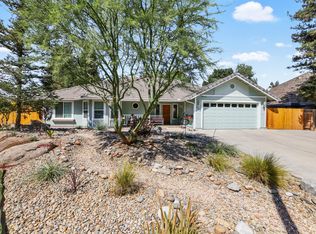 203 Hampton Ct, Exeter, CA 93221