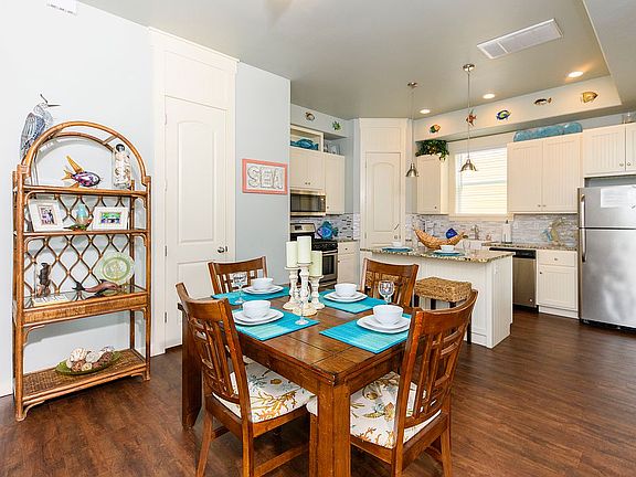 5th image of 201 Sailhouse Way
