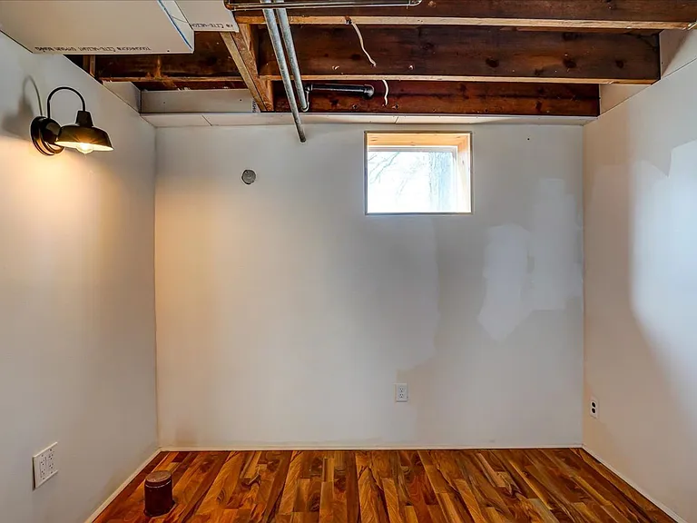 513 Troy Dr — Photo 31
