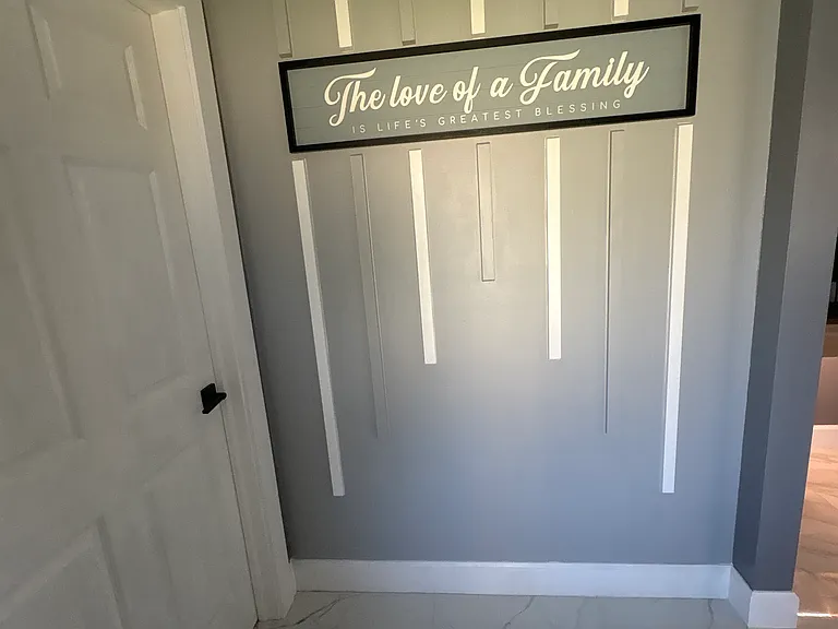 199 SE Crosspoint Dr — Photo 2