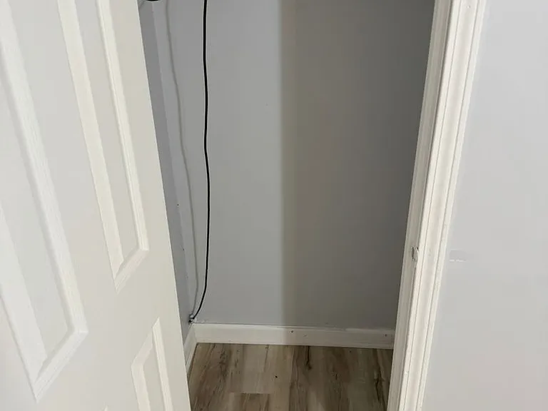 850 Saint Bartholomew Dr — Photo 2