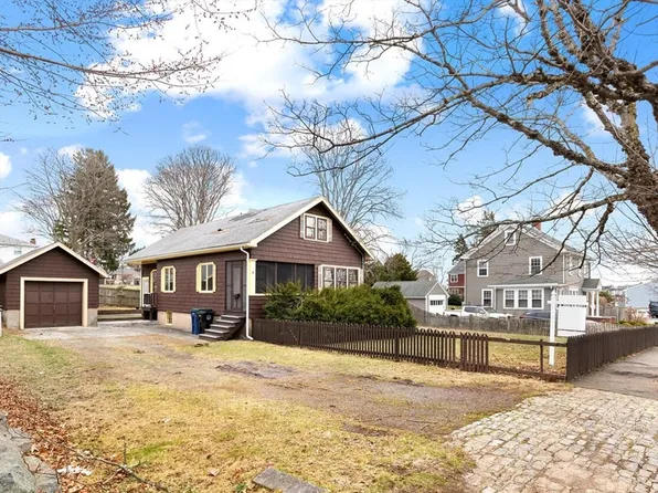 4 Felt St, Salem, MA 01970