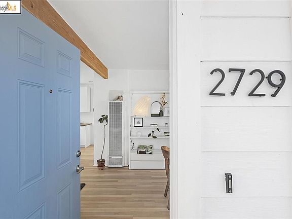 3rd image of 2729 Esmond Ave
