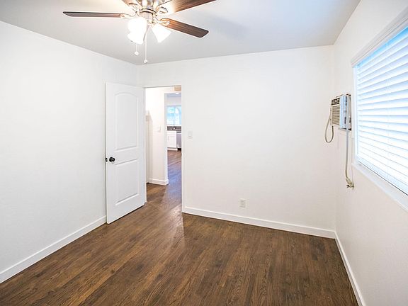 5th image of 2207 E Daily Dr