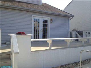 3rd image of 492 Courtland Ln