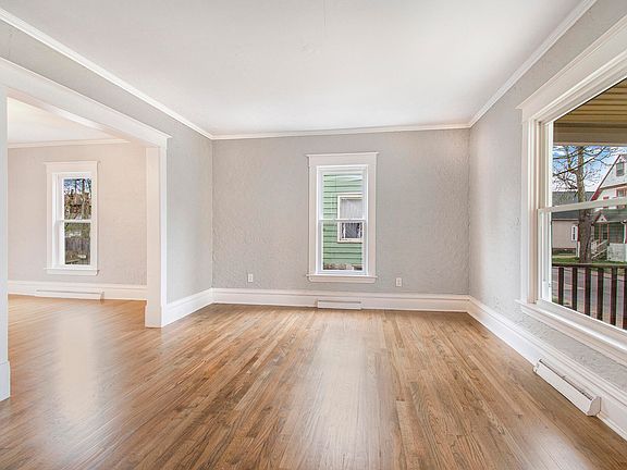 3rd image of 1607 Hays Park Ave