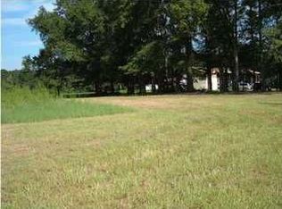 8244 Shady Grove Rd, Grand Ridge, FL 32442