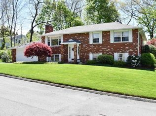 10 Westbrook Way, Cumberland, RI 02864