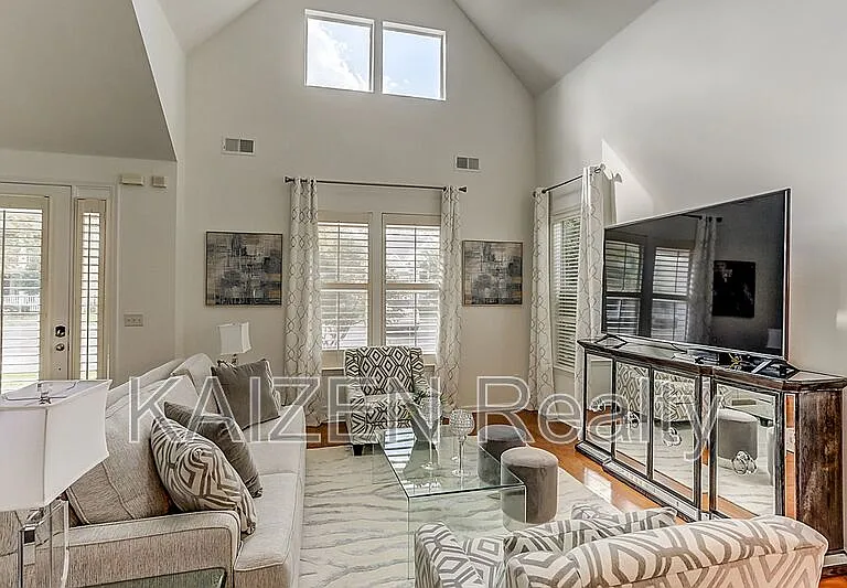 1338 Harbor Park Dr — Photo 12