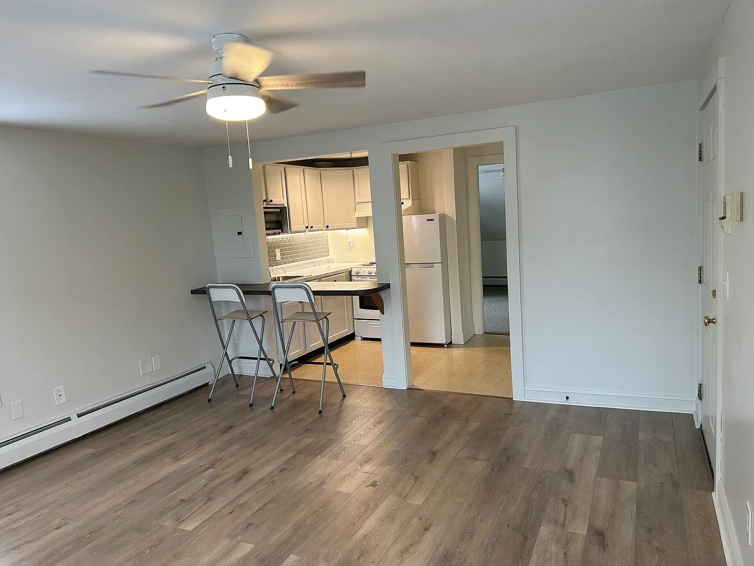 1 bed, $1,100 — Photo 3