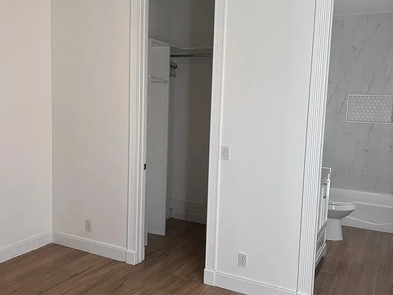 8992 Lakes Blvd — Photo 29