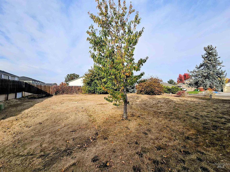 1st image of Uehlin Dr