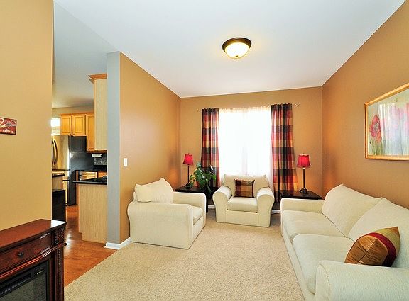 4th image of 1110 Waverly Dr
