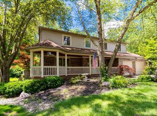 6389 Paxton Woods Dr, Loveland, OH 45140