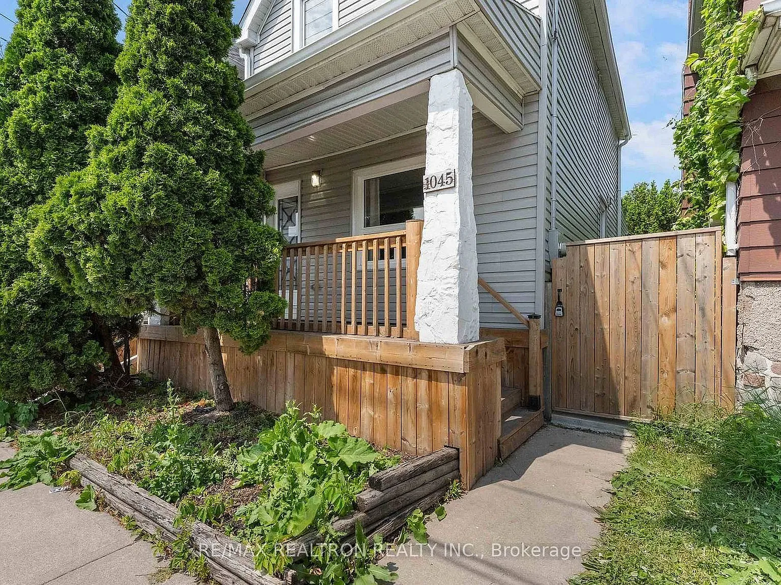 2 bed, $2,050 — Photo 3